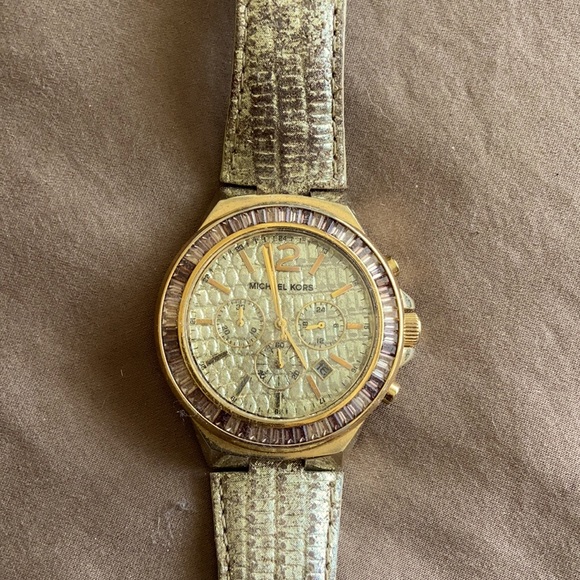 MK cream watch, gently worn MICHAEL Michael Kors | Accessories | Michael Kors Cream  main image 3